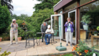 想住养老院？入住养老院前要准备啥？这份清单请收好新闻封面