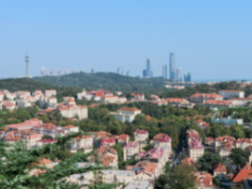 2025年10月青岛4000元左右养老院推荐指南新闻封面