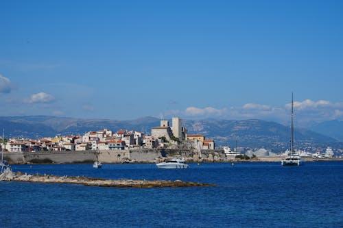  2025年10月宁波9000元养老院排名前十：4家热门机构深度解析新闻封面