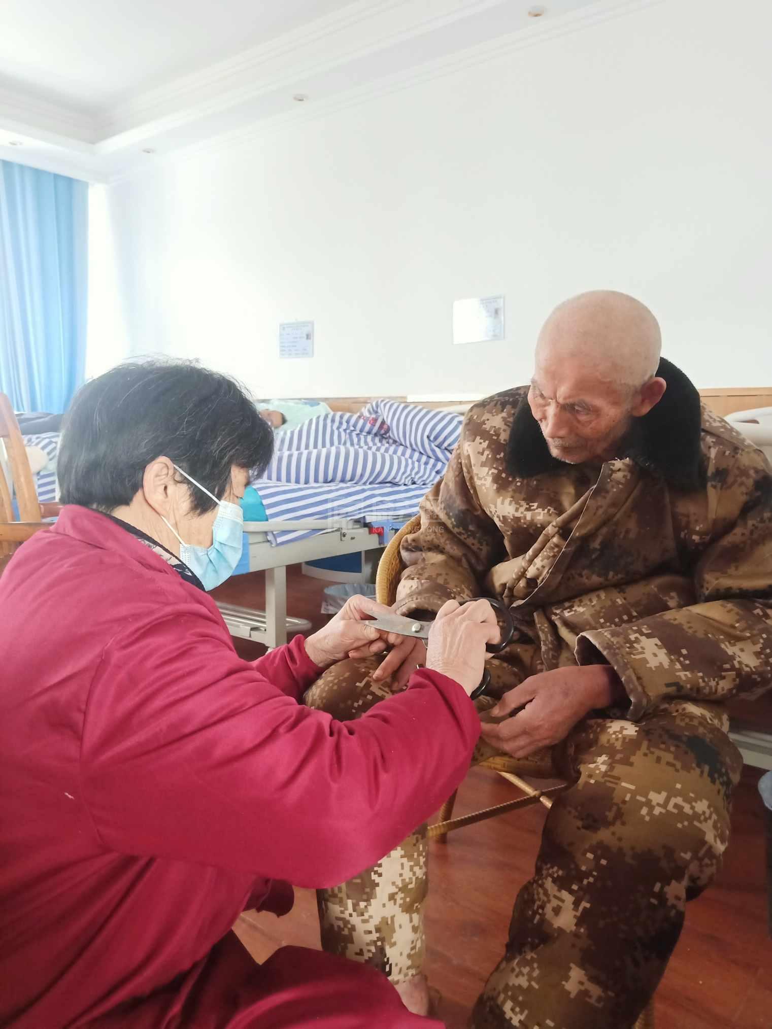 庄周办事处养老服务中心服务项目图1健康安全、营养均衡、味美可口