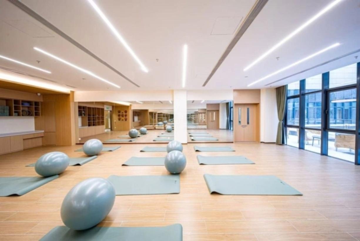 恒煦·满园持续照料长者社区关于我们-轮播图1