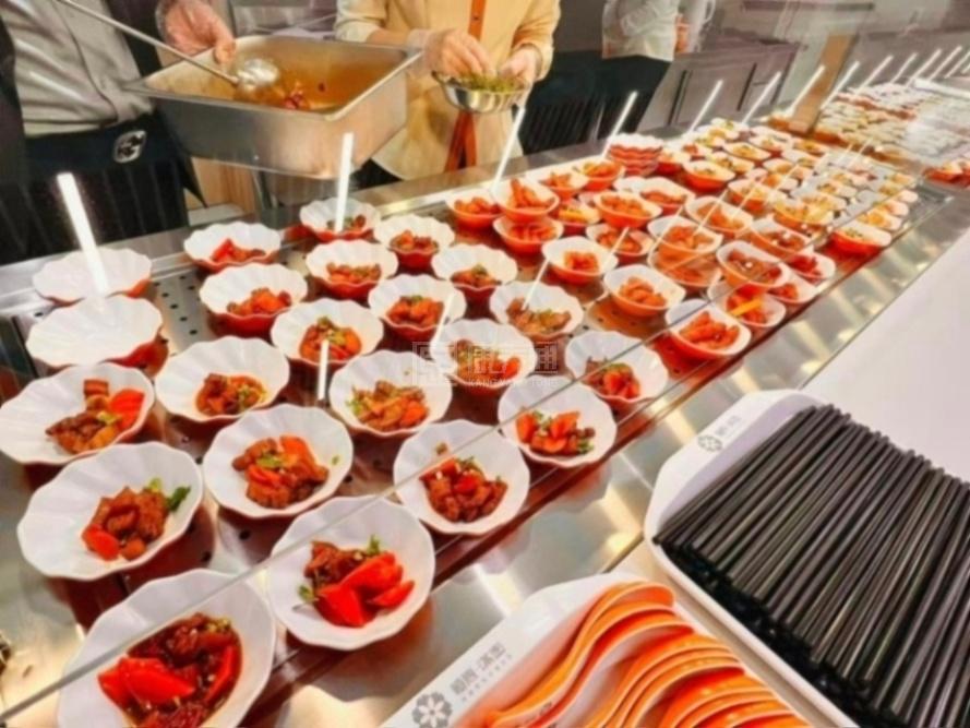 恒煦·满园持续照料长者社区服务项目图3膳食服务