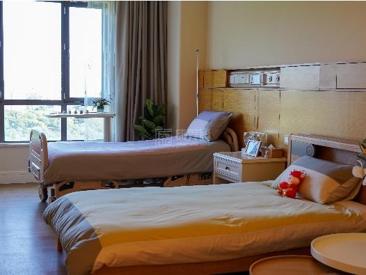 泰康之家·渝园服务项目图5专业医疗