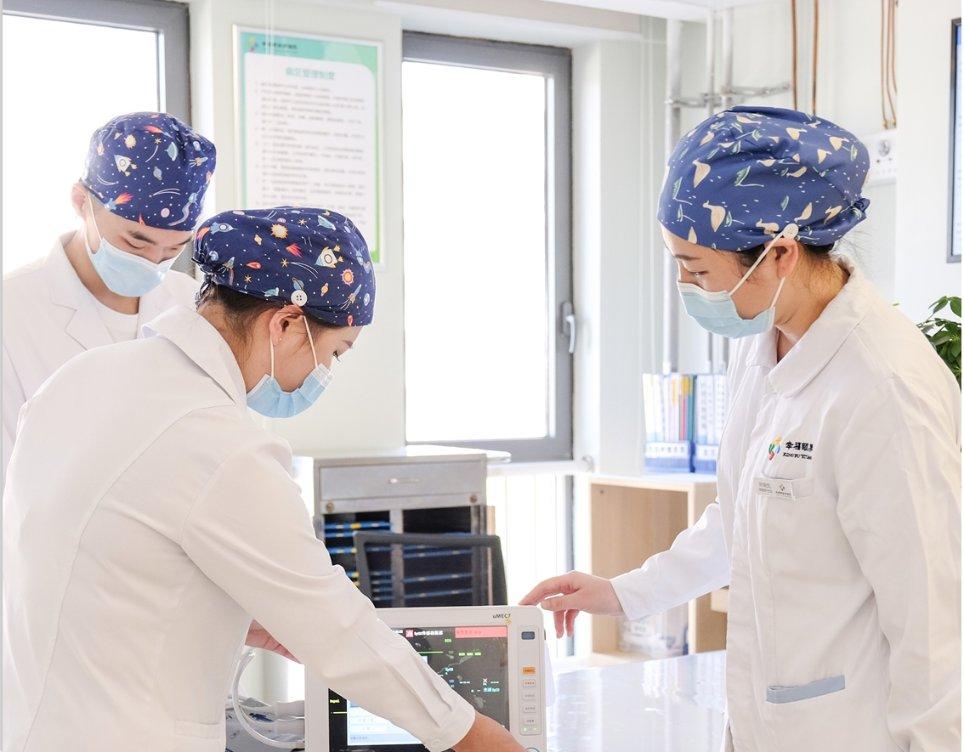 重庆市沙坪坝中颐歌乐山生态颐养院服务项目图4专业护理