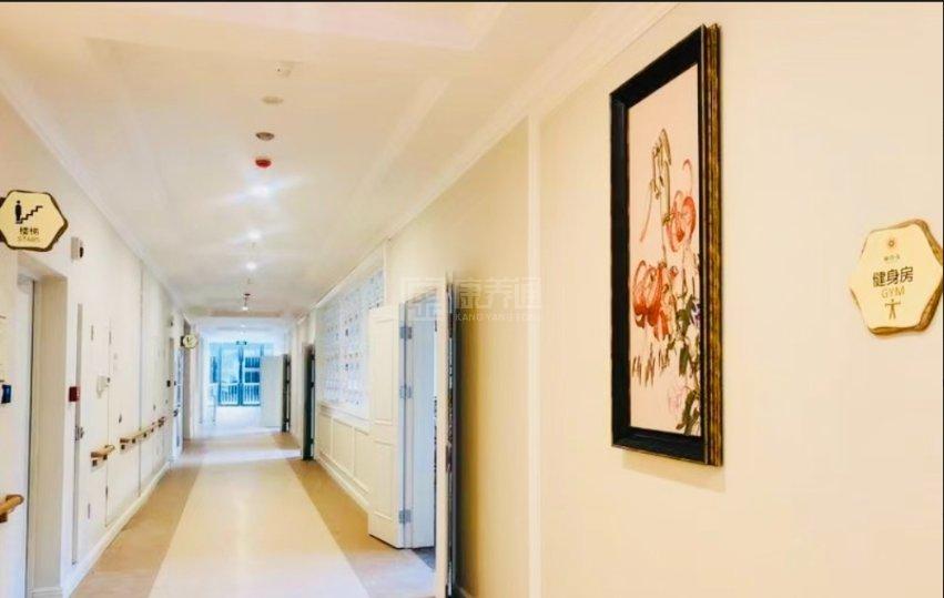 椿萱茂（重庆园博园）老年公寓环境图-走廊