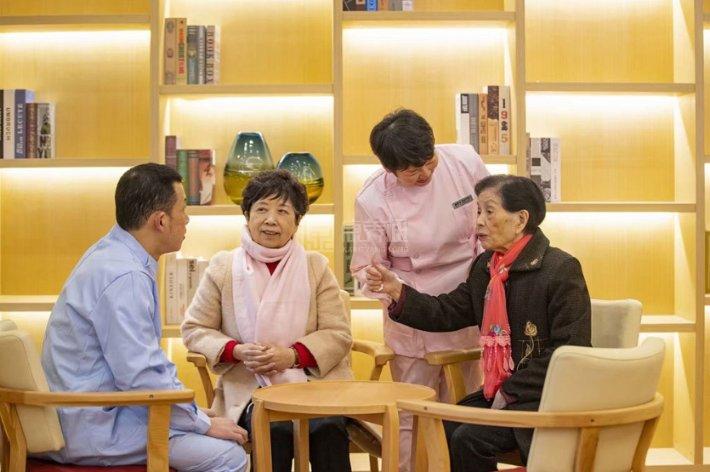 光大百龄帮·解放碑宜康百龄帮养老服务中心服务项目图5专业护理