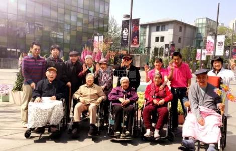 北京龙振养老小关老年家园环境图-同行出游