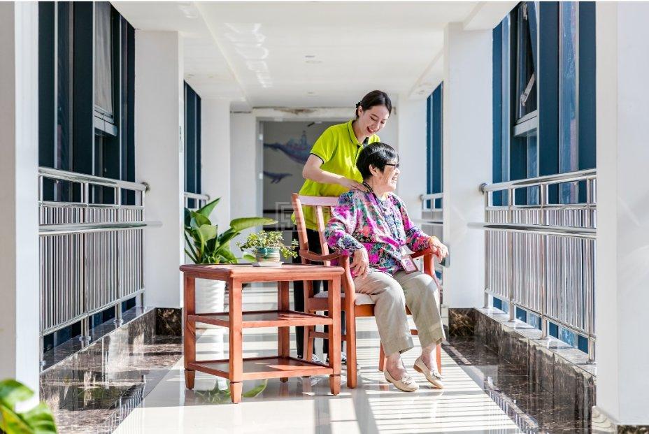 济南金龄老年公寓服务项目图6专业护理