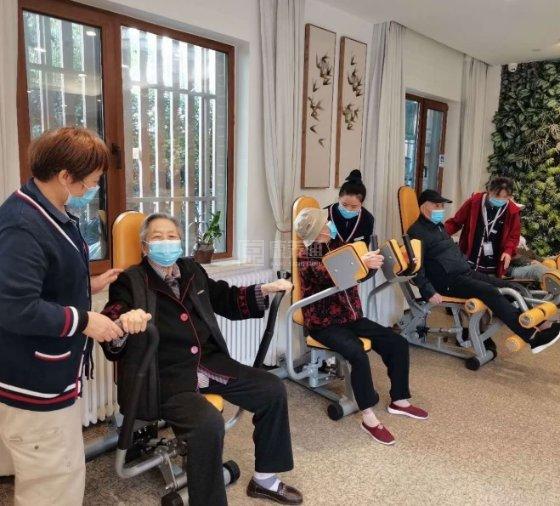 寸草春晖苏屯养老院服务项目图5康复训练