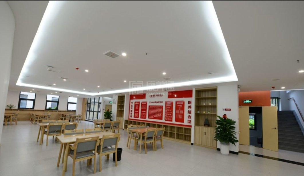 郑州天佑安康颐养中心养老院环境图-餐厅