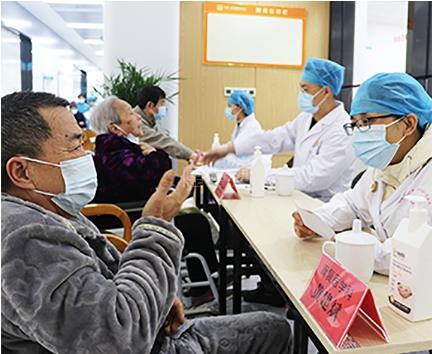 华煦·桂湖颐养中心服务项目图5医疗咨询