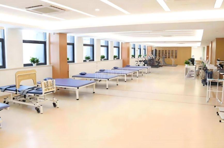 邻嘉康复护理院关于我们-轮播图2