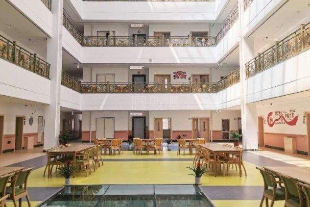 山东健康益寿光年烟台国际颐养中心环境图-大厅