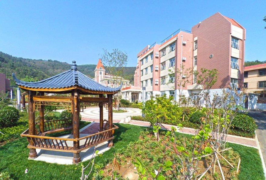 烟台城发榆悦医养中心关于我们-轮播图3