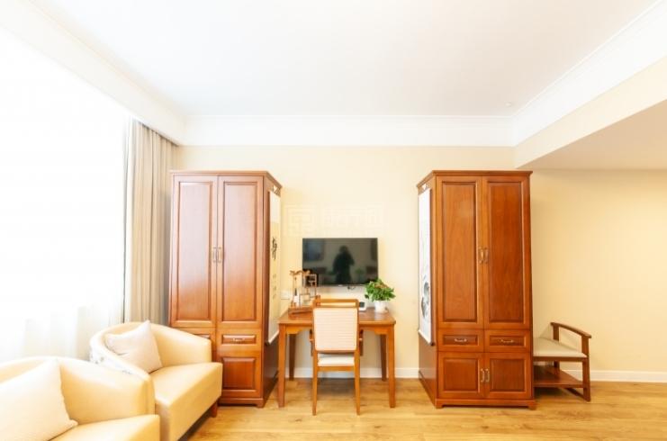 椿萱茂(广州兴业)老年公寓环境图-客厅