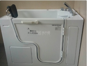 橡树汇长者专顾中心服务项目图6侧开门浴缸