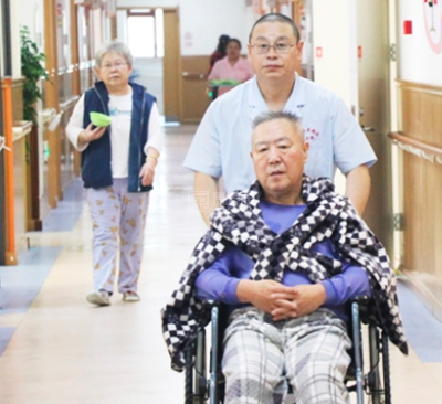 沈阳建大养老院服务项目图2专业护理