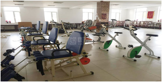 福康老年公寓环境图-康复训练室