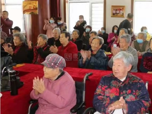 福康老年公寓服务项目图4兴趣课堂