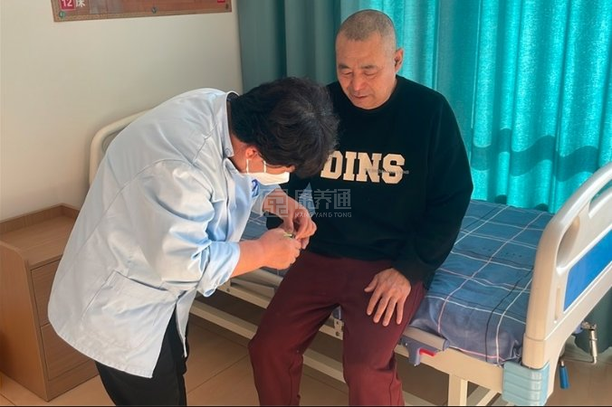 舒心老年公寓服务项目图5专业护理