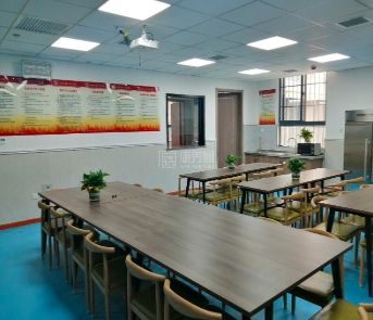 惠心老年养护院环境图-餐厅