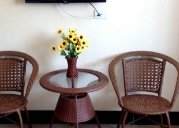 烟台市莱山区圣莱恩养老院环境图-桌椅