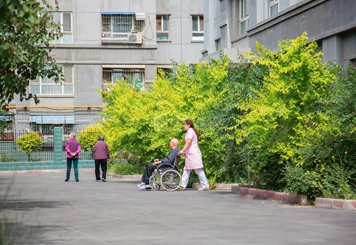 瑞和养老院环境图-户外