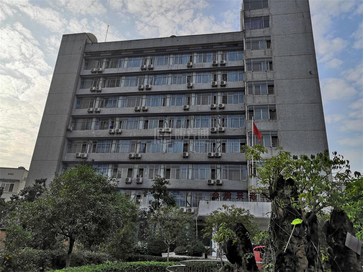 重庆市九龙坡区金渝来老年公寓服务项目图2亦动亦静、亦新亦旧