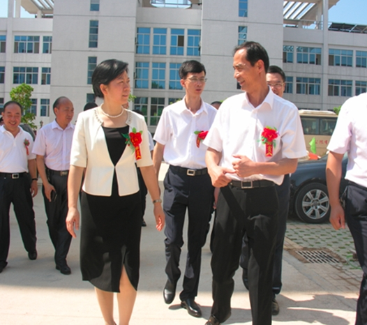 解读社区居家养老中政府的关键作用新闻封面