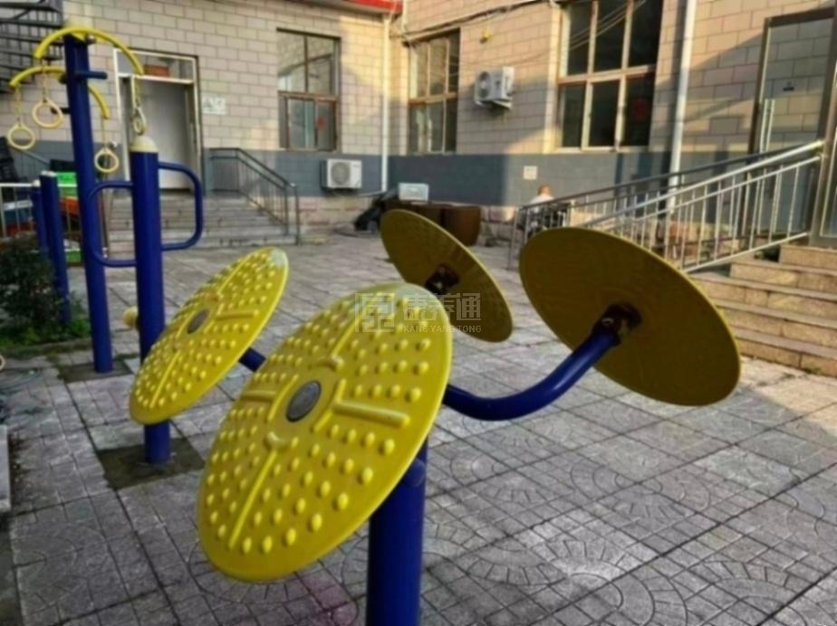 北京市海淀区车耳营养老院环境图-健身器材