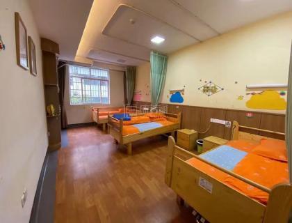  湖南长沙普亲养老环境图-床位设施