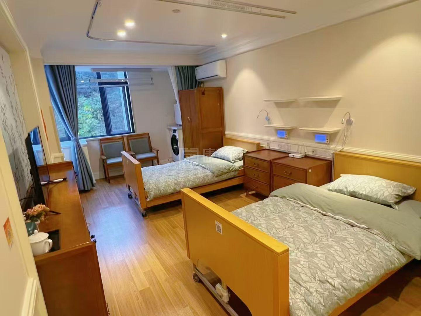 中天绿城康养大爱天下医养中心环境图-双人间