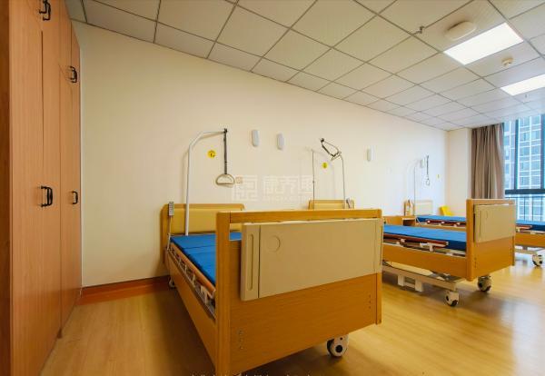 贵阳市白云区蕾娜范俊发养老服务中心环境图-护理床位