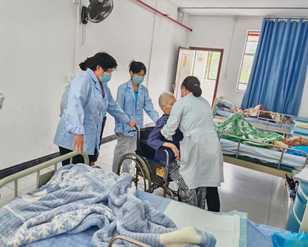 南宁市江南区海鹂养老院服务项目图3精细化照护