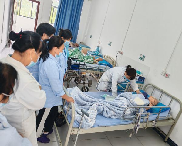 南宁市江南区海鹂养老院服务项目图4科学养老护理