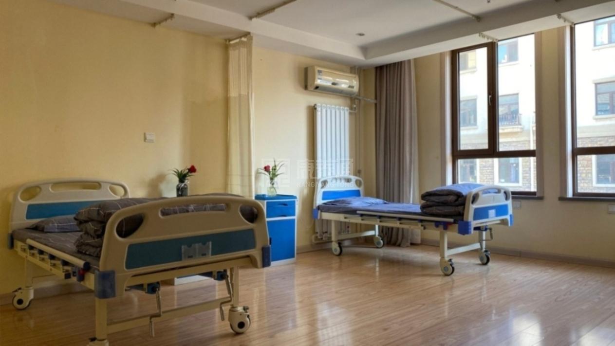 天津市津南区鸿泰乐尔之家老年公寓环境图-床位