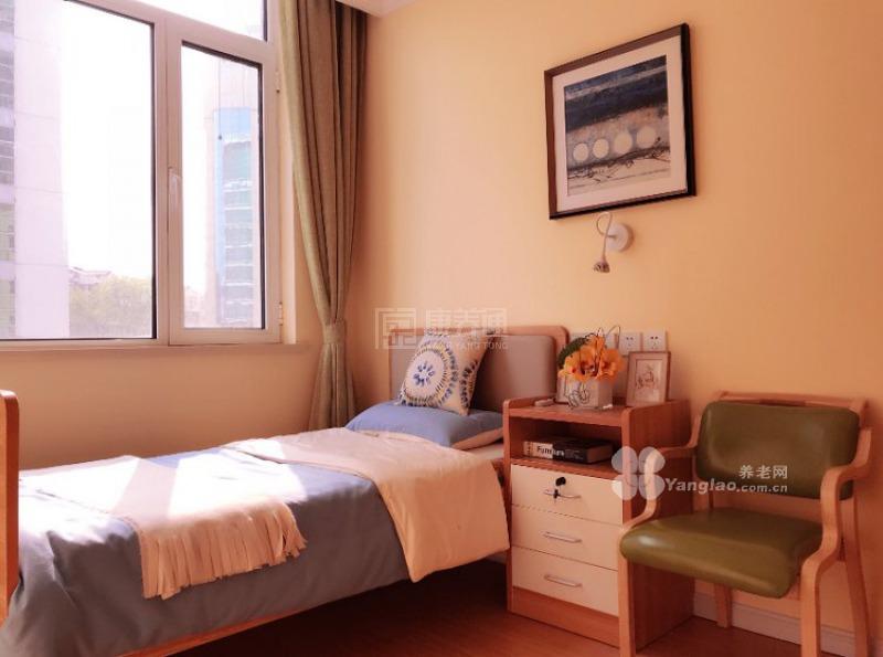 天津市鸿泰乐尔之家养老服务有限公司环境图-阳台