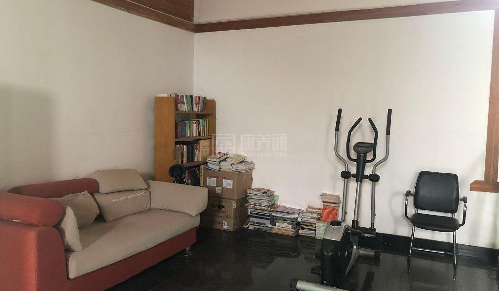 北京市海淀区凤凰老年养护院环境图-床位