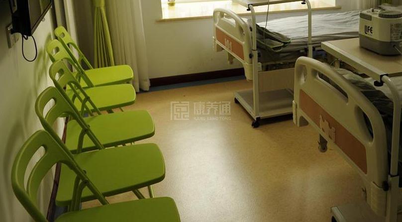 顺义西辛社区养老服务驿站关于我们-轮播图1