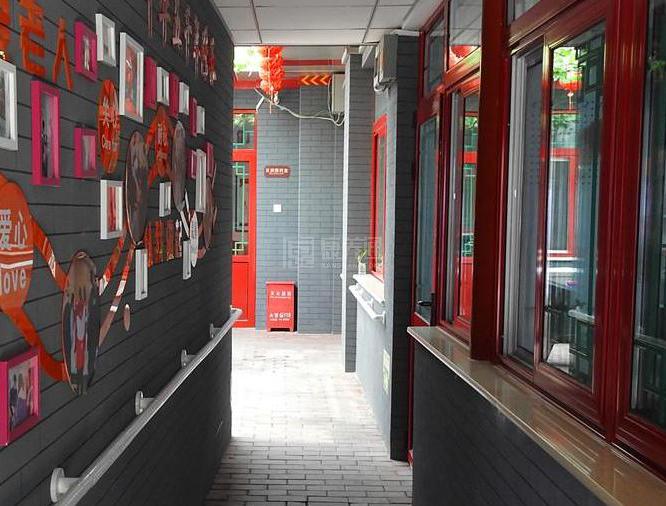 东城景东社区养老服务驿站环境图-阳台