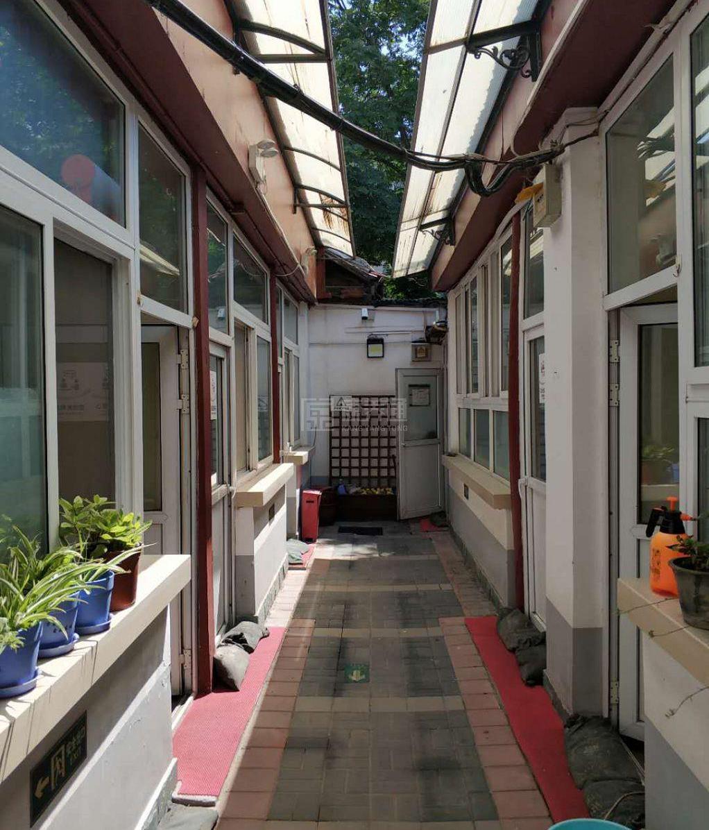 东城府学社区养老服务驿站环境图-洗手间