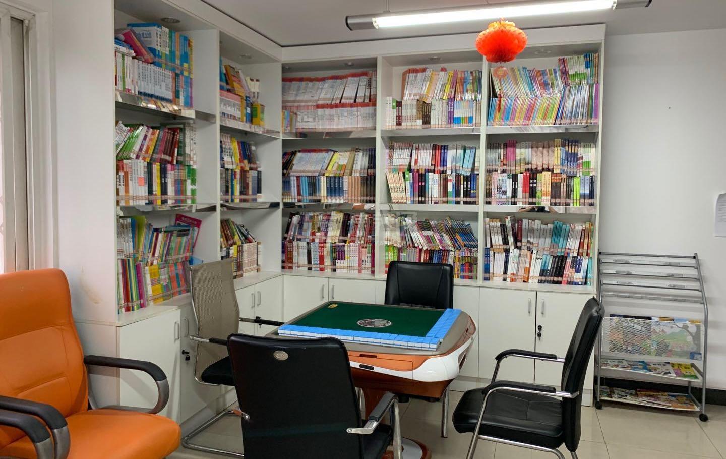 大兴滨河西里南区养老服务驿站环境图-餐台