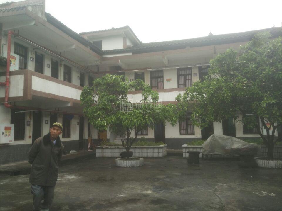 重庆市梁平区和林镇敬老院环境图-床位