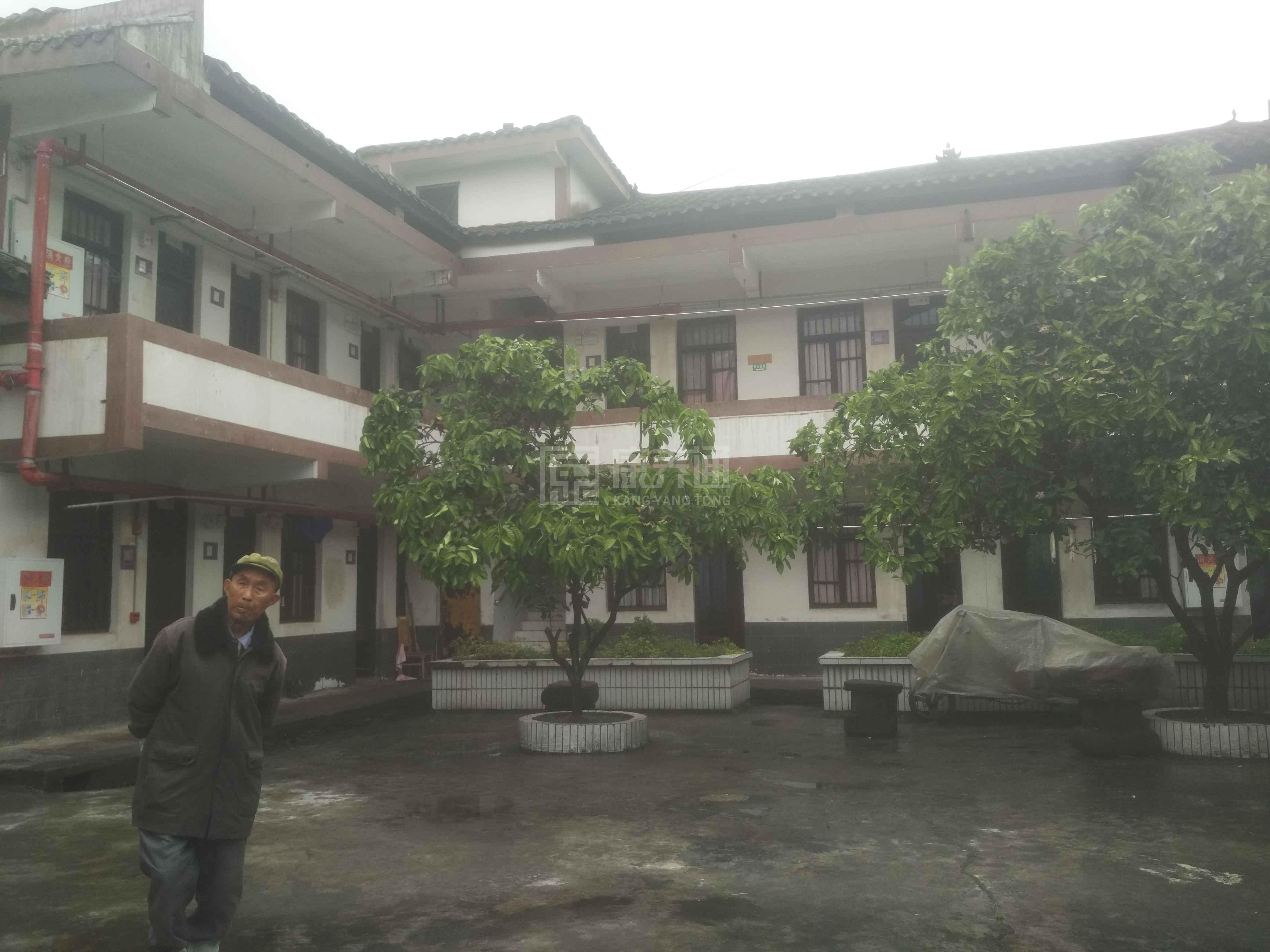 重庆市梁平区和林镇敬老院环境图-阳台