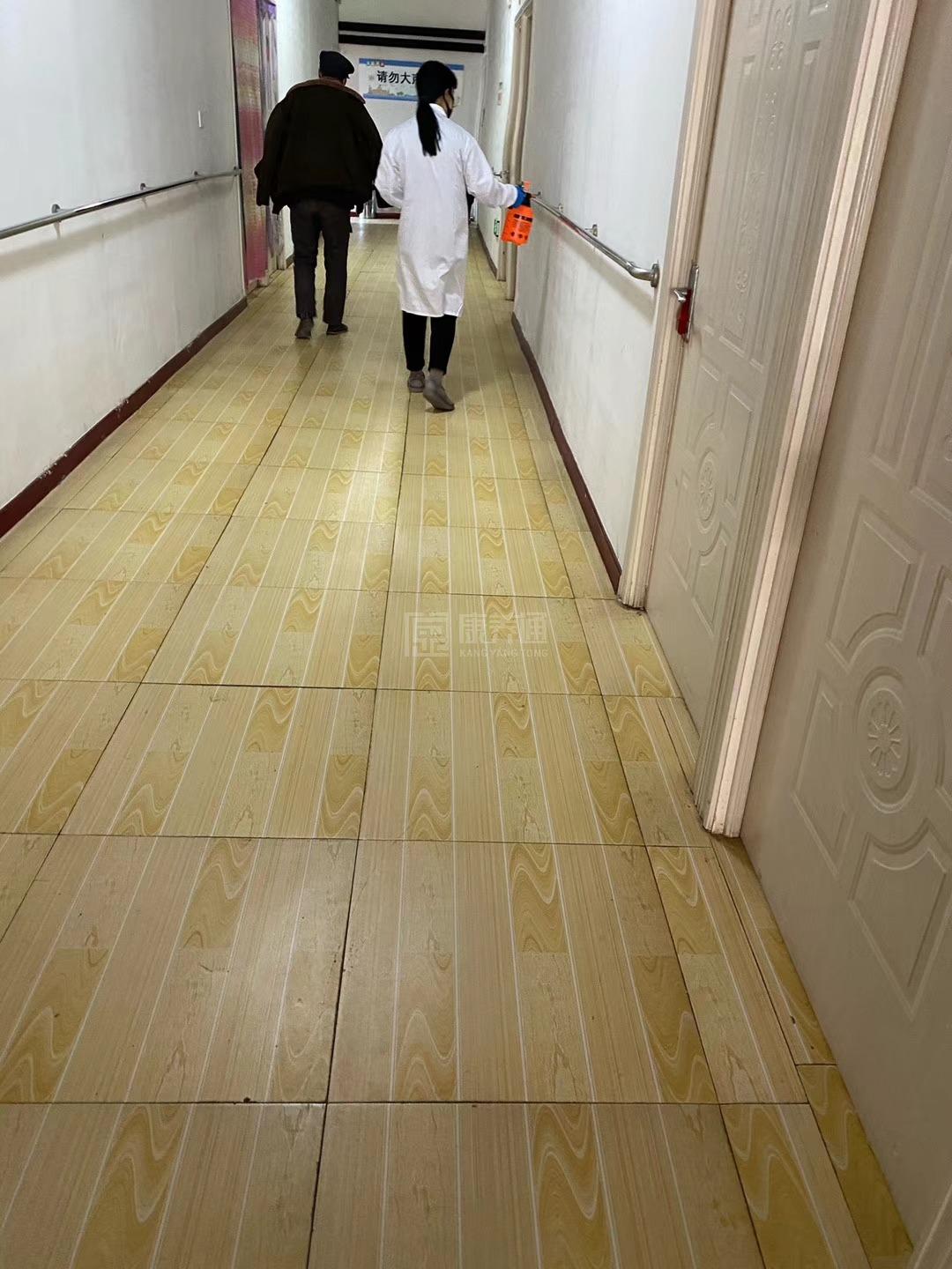 潮阳养老服务中心环境图-餐台