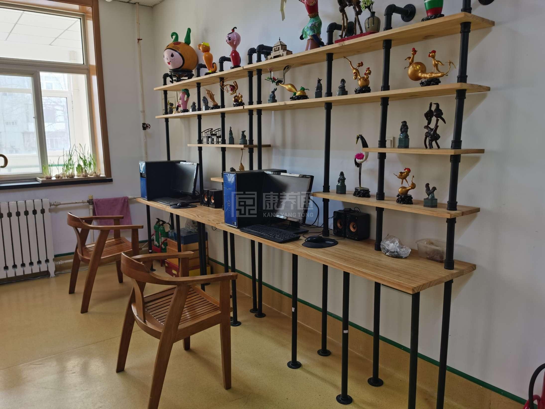 天津市南开区望园养老院环境图-餐台