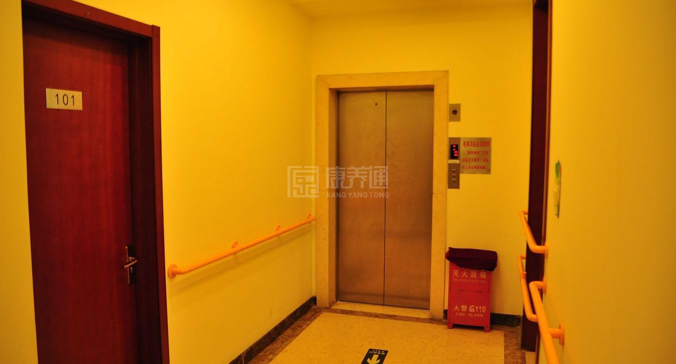 北京市朝阳区爱晚桑榆养老院服务项目图2亦动亦静、亦新亦旧