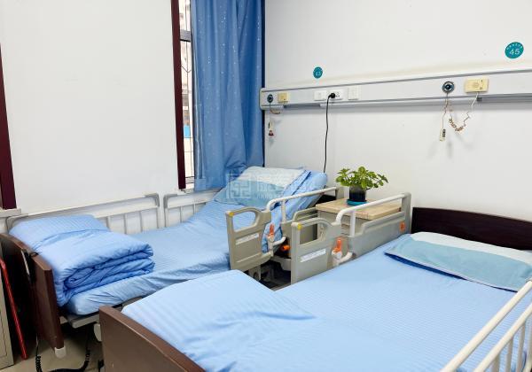 天津市红桥区桃花源养老院环境图-床位