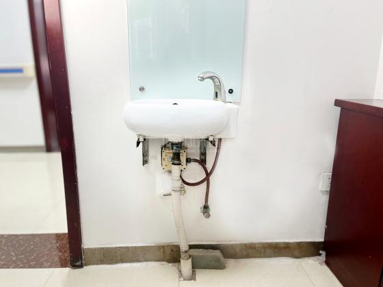 天津市红桥区桃花源养老院环境图-洗手间