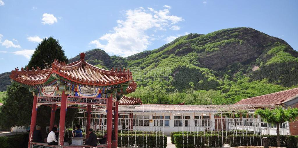 北京市平谷区熊儿寨乡敬老院环境图-餐台
